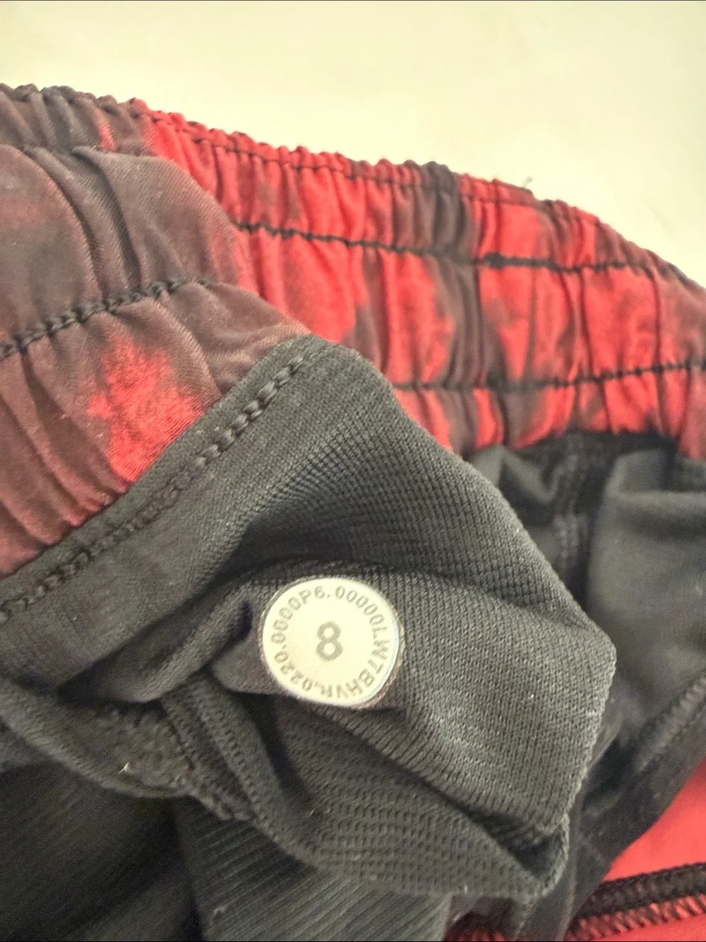 lululemon athletica Hotty Hot 2.5” low rise - Game Day Red Black Multi Size 8